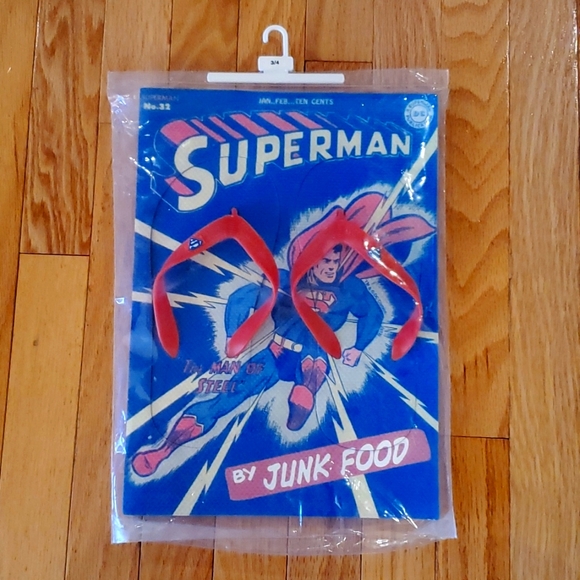 Kids Superman Flip Flops Size 3/4 - Picture 2 of 4